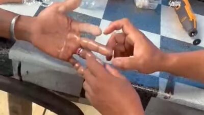 Tak Hanya Padamkan Api, Damkar Luwu Timur Berhasil Selamatkan Warga dari Cincin Tersangkut