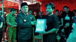 Lepas Kepergian Kades Rinjani, Bupati Irwan Pastikan Hak Ahli Waris Tersalurkan