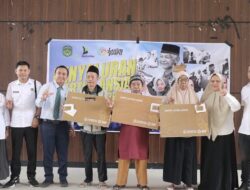 Tak Lagi Bingung Biaya Berobat, Lansia Tomoni Sambut Bantuan dengan Air Mata Syukur