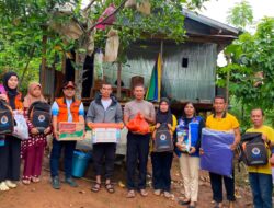 BPBD Luwu Timur Salurkan Bantuan Logistik untuk Korban Kebakaran di Desa Puncak Indah