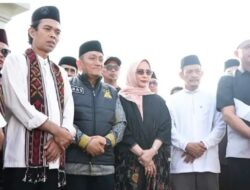 Kakan Kemenag Luwu Timur Sambut Kedatangan Ustaz Abdul Somad di Rumah Kaca Bupati
