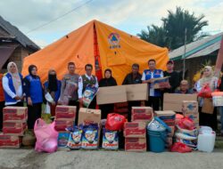 BPBD dan Dinas Sosial Luwu Timur Sigap Salurkan Bantuan Korban Kebakaran di Wewangriu