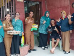 Pemkab Luwu Timur Melalui Pemdes Rante Mario dan TP PKK Bantu Korban Kecelakaan Armada Pengangkut Sampah