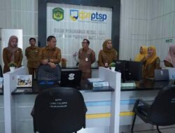 Sidak DPMPTSP, Bupati Irwan Soroti Antrean hingga Ancam Sanksi Pelaku Usaha