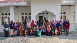 Camat dan KUA Angkona Gerakkan Bersih-Bersih Masjid Serentak