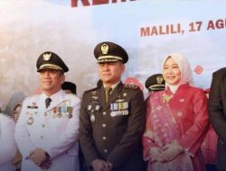 Bupati Irwan dan Wabup Puspawati Hadiri Penurunan Sang Saka Merah Putih