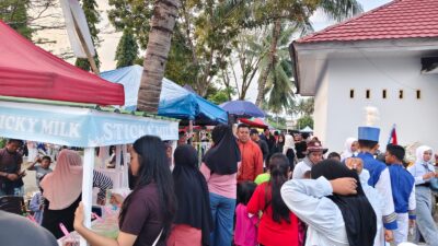 Puncak HUT RI ke-81 di Lapangan Tomoni, UMKM Merdeka Dibanjiri Pengunjung