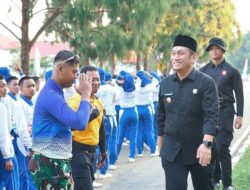 Beri Motivasi Paskibraka Lutim, Bupati Irwan: Tanggal 17 Agustus Kalian Jadi Perhatian