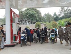 Satpol PP dan Disdagkop-UMKP Luwu Timur Pantau Ketersediaan BBM di SPBU Wasuponda dan Matompi