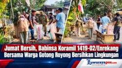 Jumat Bersih, Babinsa Koramil 1419-02/Enrekang Bersama Warga Gotong Royong Bersihkan Lingkungan