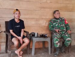 Babinsa Koramil Maiwa Pantau Wilayah dan Sosialisasikan Pendaftaran TNI di Desa Sawitto