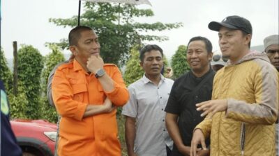 Peduli Petani, Bupati Irwan Tinjau Langsung Lokasi Kebun Lada di Loeha