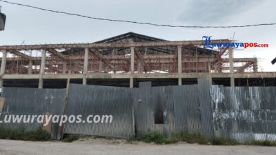 MAJU KENA MUNDUR KENA, PEMBANGUNAN PASAR TOMONI TAHAP PERTAMA.