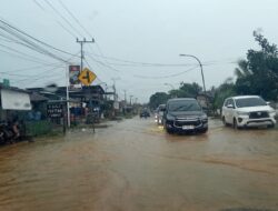 Jalan Trans Sulawesi Tergenang Banjir di Wilayah Mangkutana