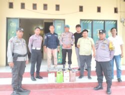 PERSONEL POLSEK MANGKUTANA GELAR OPS CIPTA KONDISI, AMANKAN BELASAN LITER MIRAS