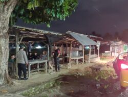 Ciptakan Situasi Kamtibmas, Personil Polsek Wotu Keliling Patroli