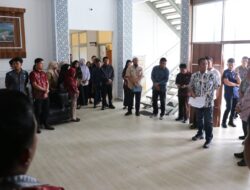 Geram Saat Sidak di Dinas PUPR, Irwan : Kalau Perlu, Saya Berhentikan