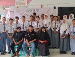 MEMBANGUN KREATIFITAS JURNALIS MUDA SMAN 10 LUWU TIMUR MENGELAR PELATIHAN JURNLISTIK