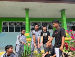 SMAN 10 LUWU TIMUR GELAR AKSI TANAM POHON DALAM RANGKA MEMPERINGATI HARI BUMI NASIONAL