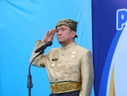 Pimpin Upacara Hardiknas, Bupati Irwan Tegaskan Komitmen Pendidikan Berkualitas untuk Semua