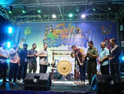 Bupati Irwan Buka Pentas Seni, Pameran Pusaka, dan Pasar Malam HUT ke-22 Lutim