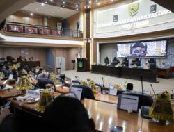 Wabup Puspawati Hadiri Paripurna Pergantian Wakil Ketua I DPRD Lutim