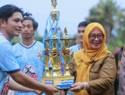Wabup Puspa Tutup Turnamen Katrol Cup 1, Tegaskan Semangat Persatuan Lewat Sepak Bola