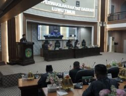Bupati Irwan Sampaikan Jawabannya Atas Pandangan Umum Fraksi-Fraksi DPRD terhadap Lima Ranperda