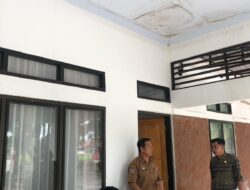 Bertempat diaula Kecamatan Mangkutana, Reses Anggota DPRD kabupaten Luwu Timur Temukan Plafon Rusak