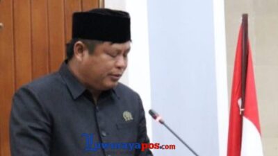 KETUA DPRD LUWU TIMUR PIMPIN RAPAT PARIPURNA DPRD LUTIM DI RUANG SIDANG PARIPURNA DPRD
