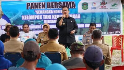 Buka Acara Panen Kebun Berkah, Bupati Irwan Siap Majukan Sektor Pertanian